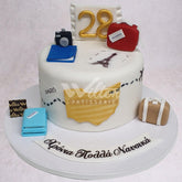 DD.11.a TRAVEL - Adult Birthday Cake - WILTON PATISSERIE